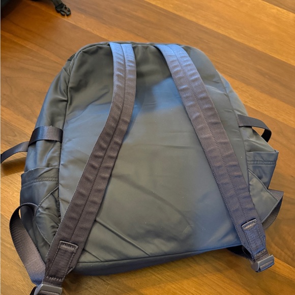 Lululemon Grey Backpack - Picture 4 of 6